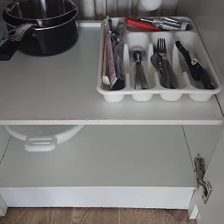 10 Min Walk To Metro Line 1, La Défense 3* Courbevoie