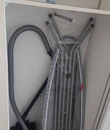 10 Min Walk To Metro Line 1, La Défense Courbevoie